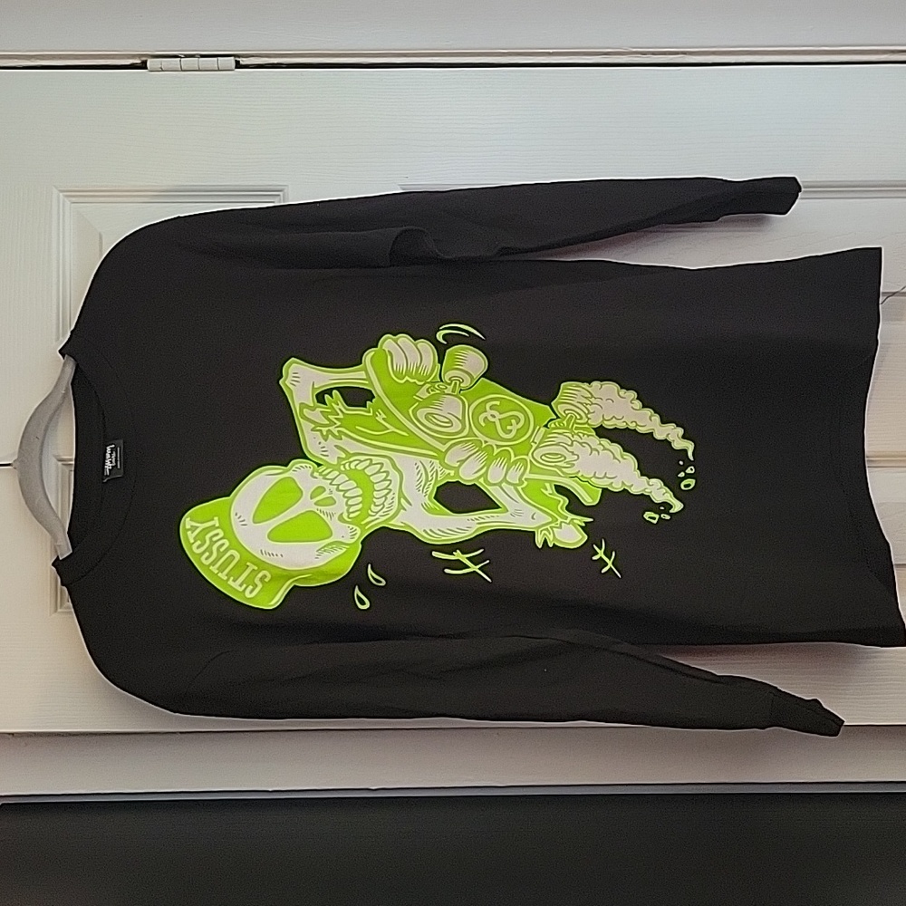 Stussy Tshirt New without Tags Small